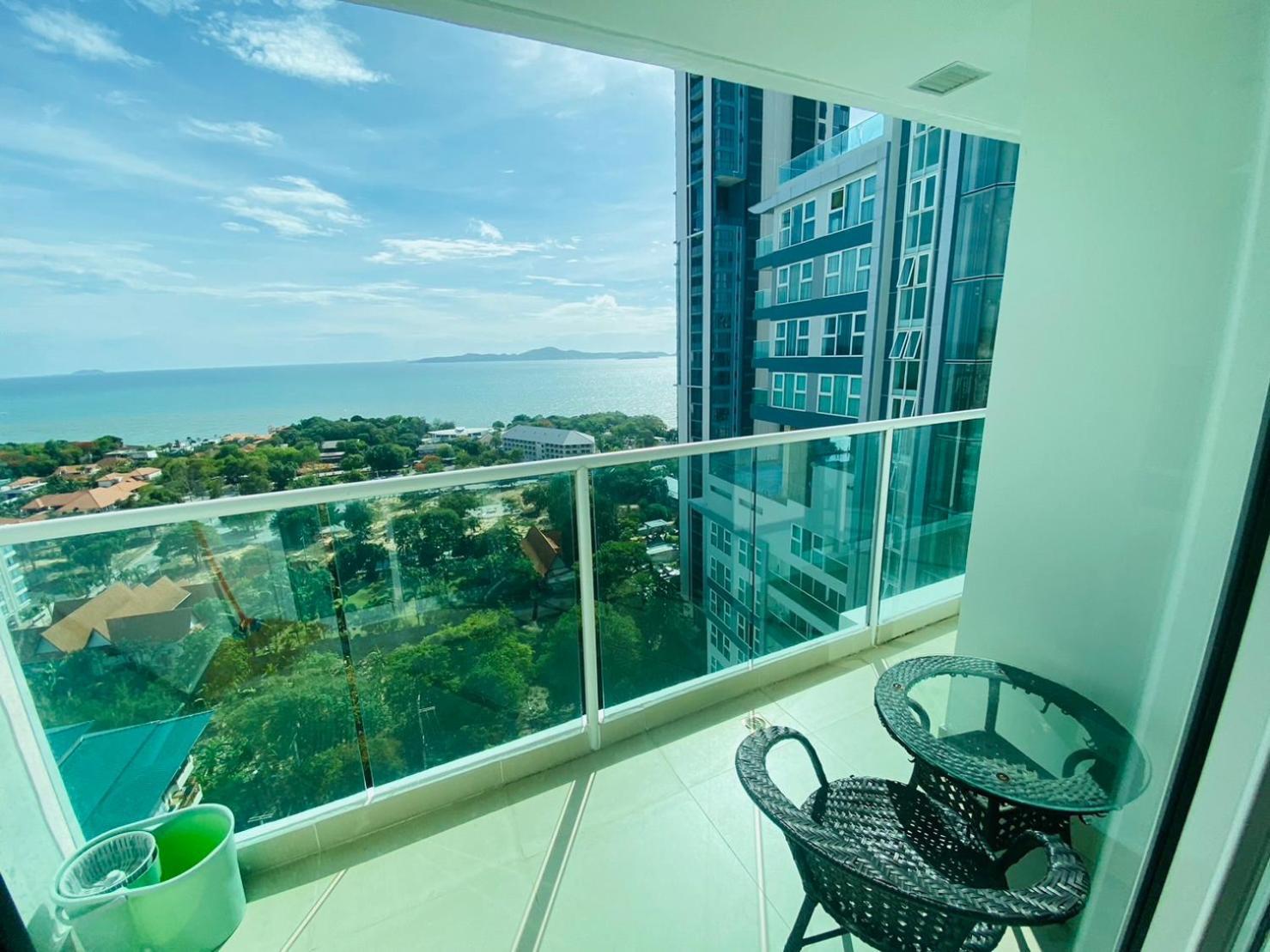 The View Cosy Beach By Pattaya Sunny Rentals Oda fotoğraf
