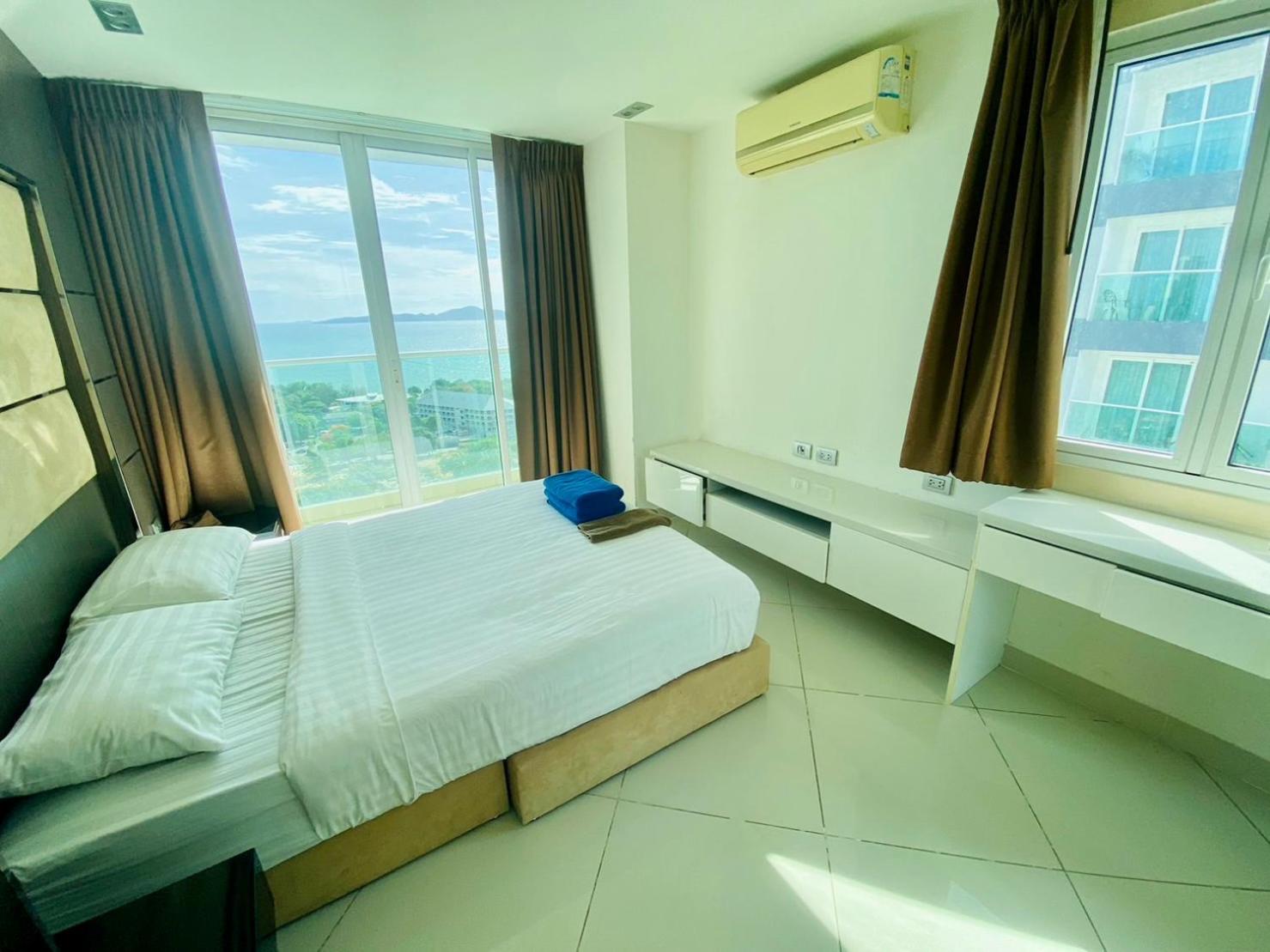 The View Cosy Beach By Pattaya Sunny Rentals Oda fotoğraf